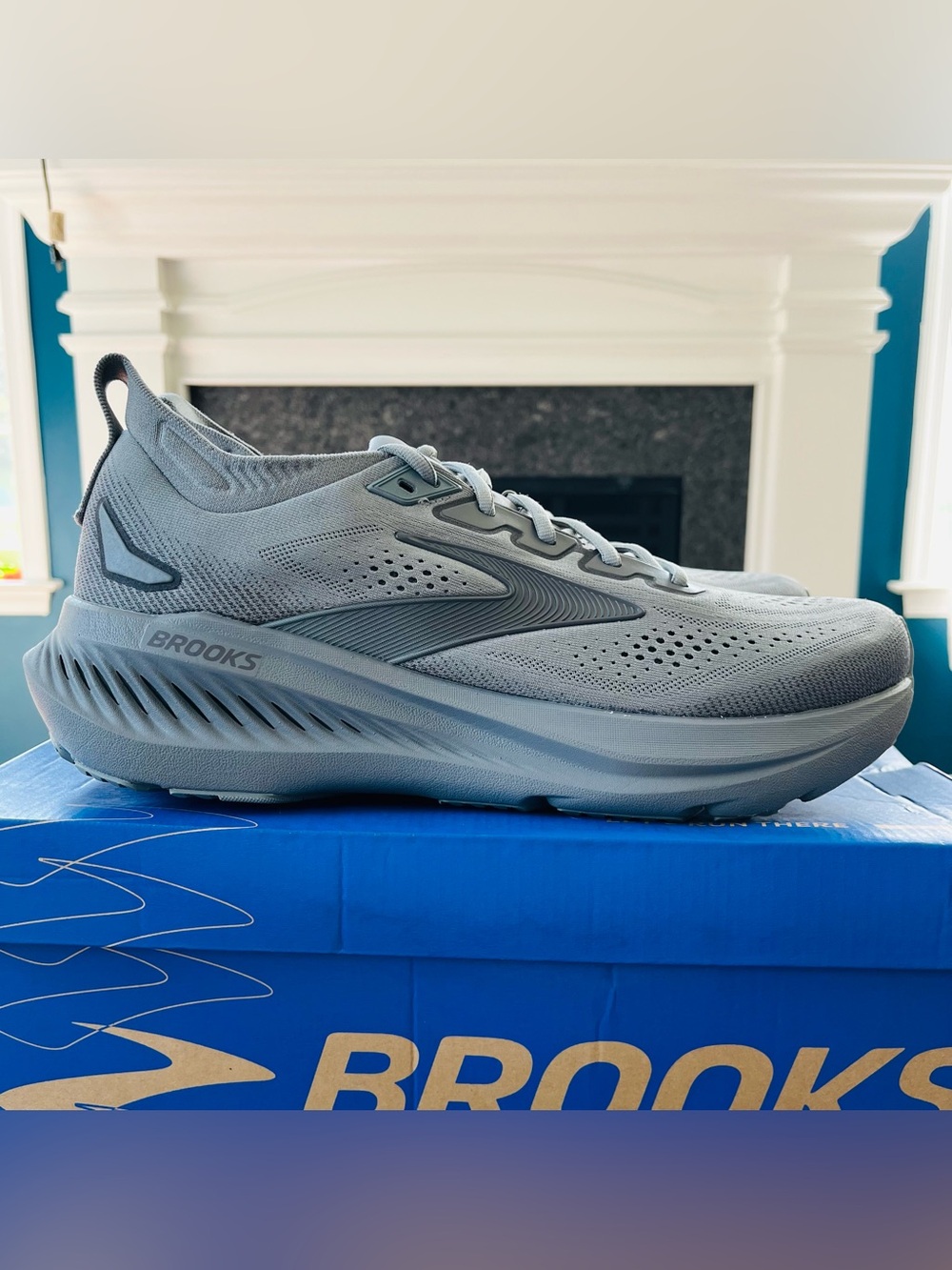 Sz 11.5 2E Men's Brooks Glycerin 23 Men's Grey/Blackened Pearl/Black